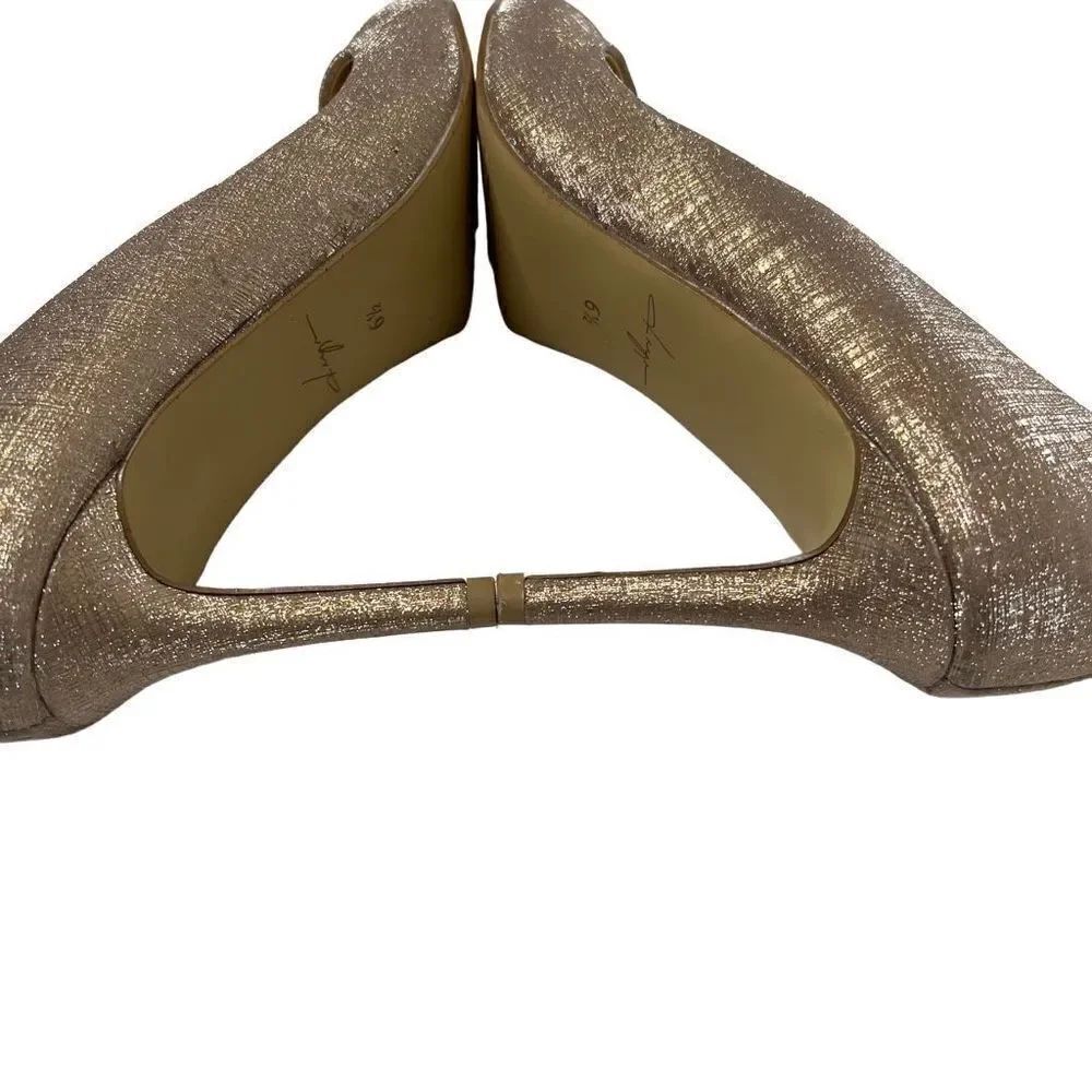 Zaya by Zendaya gold shimmer high heel pumps size 6.5. - Picture 5 of 12